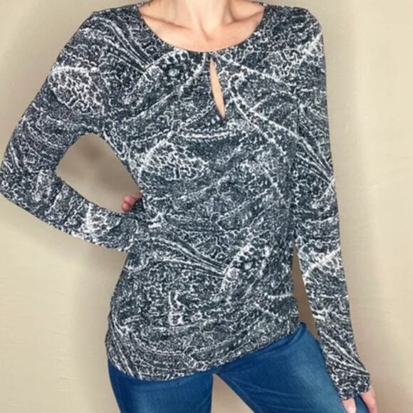 Ann Taylor Abstract Print Top Keyhole Neckline Stretch Black White Size Small - Picture 1 of 10